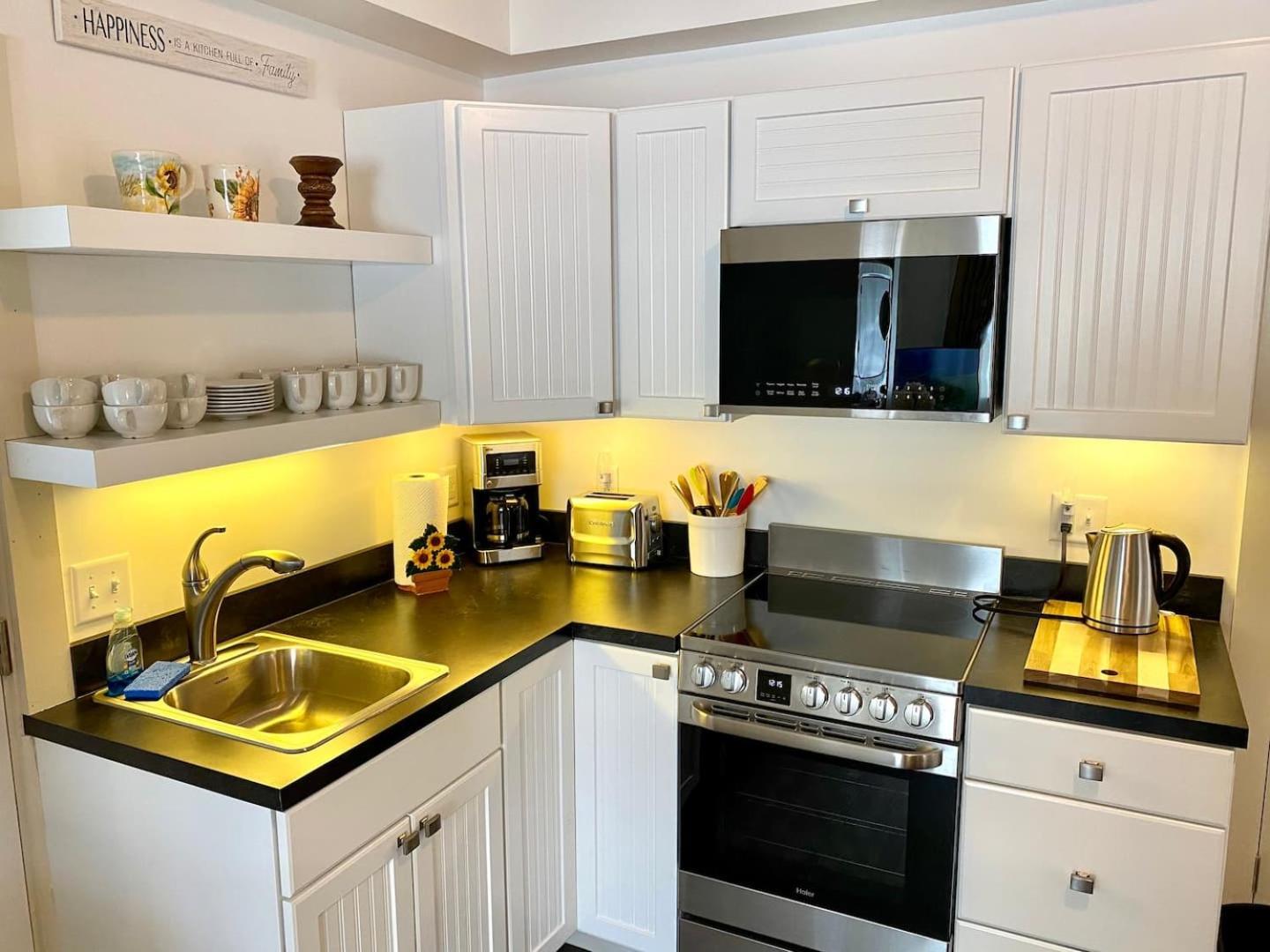 Water Street Apartments วิลเลียมส์ทาวน์ ภายนอก รูปภาพ