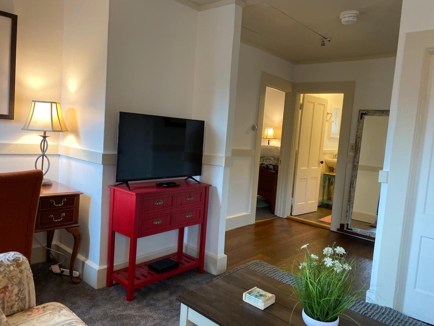 Water Street Apartments วิลเลียมส์ทาวน์ ภายนอก รูปภาพ